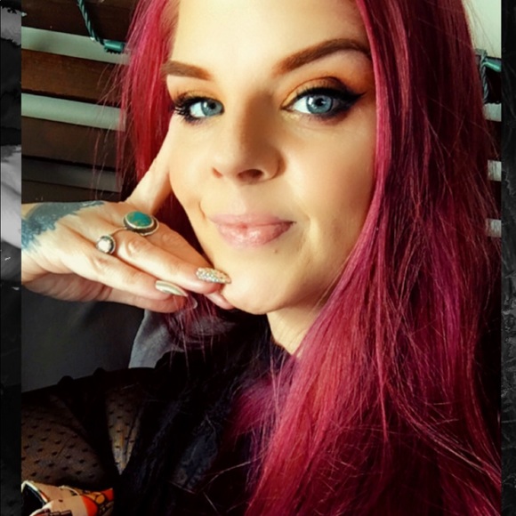 Meet your Posher, Janice - Picture 4 of 5